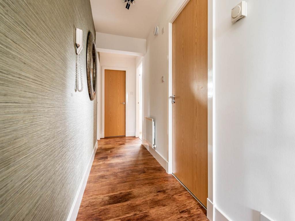 Hall 2 23