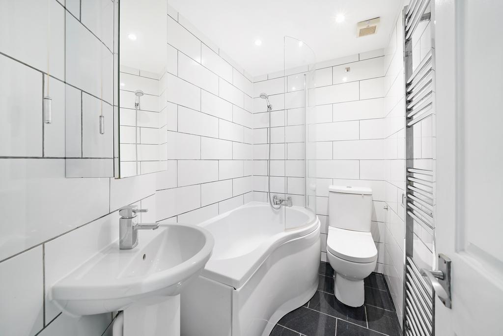 Flat 2, 93 Gleneagle Road - Yxx TGf KQr5 Ipl2c7 UUM5