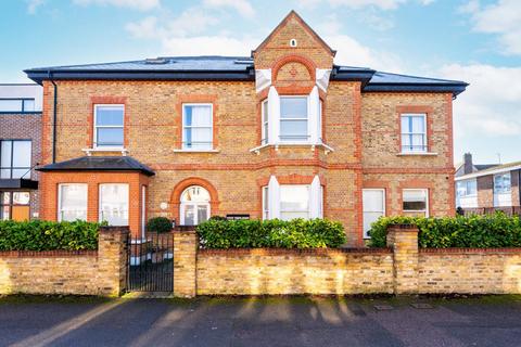 2 bedroom flat for sale, Lime Grove KT3, New Malden, KT3
