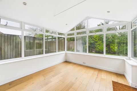4 bedroom semi-detached house to rent, Verey Close, Twyford, Reading, Berkshire, RG10