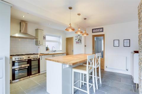 2 bedroom semi-detached house for sale, Henry Road, Beeston NG9