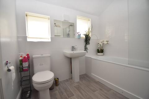3 bedroom terraced house for sale, Dallin Road, Shooters Hill