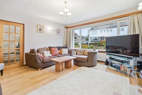 undefined, Kippen Drive, Busby, G76