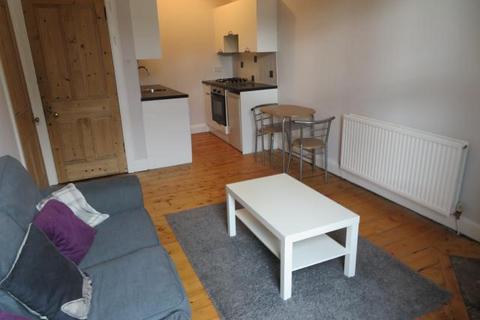 2 bedroom flat to rent, Bryson Road, Edinburgh EH11
