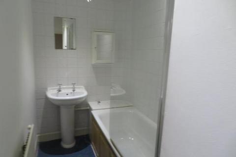 2 bedroom flat to rent, Bryson Road, Edinburgh EH11