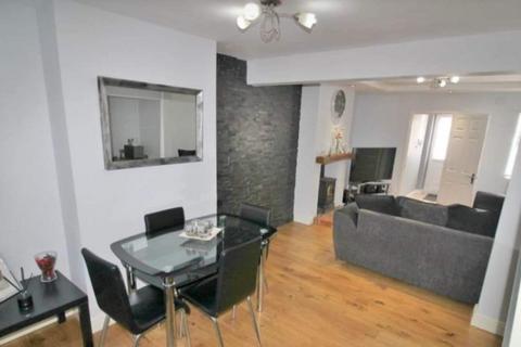 2 bedroom end of terrace house to rent, Lady Haven Road, Norfolk NR31