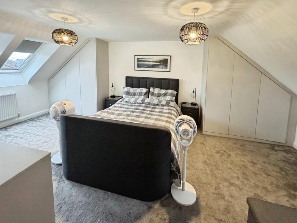 Bedroom One.jpeg