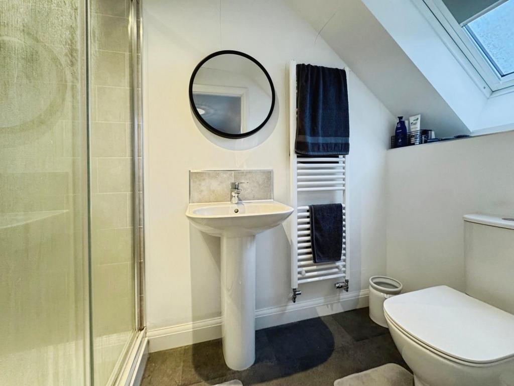 En-Suite.jpeg