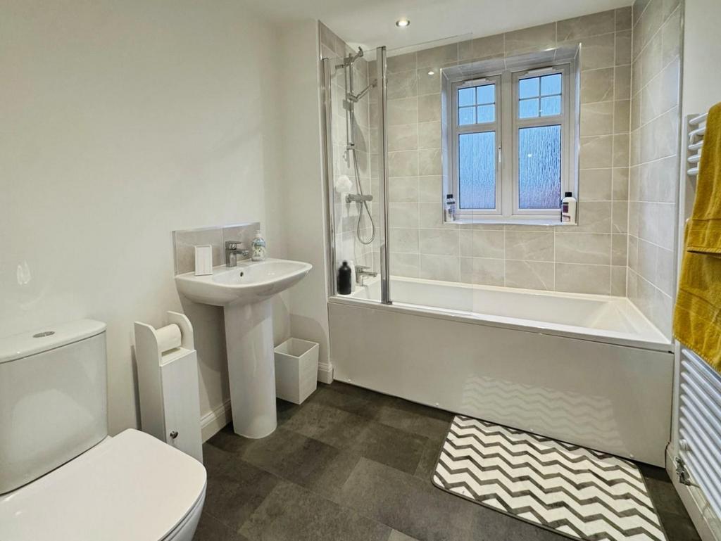 Bathroom.jpeg