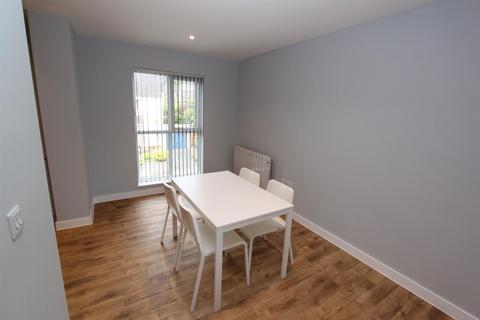 2 bedroom apartment to rent, Lower Compton Road, Plymouth PL3