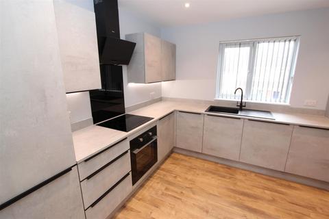 2 bedroom apartment to rent, Lower Compton Road, Plymouth PL3
