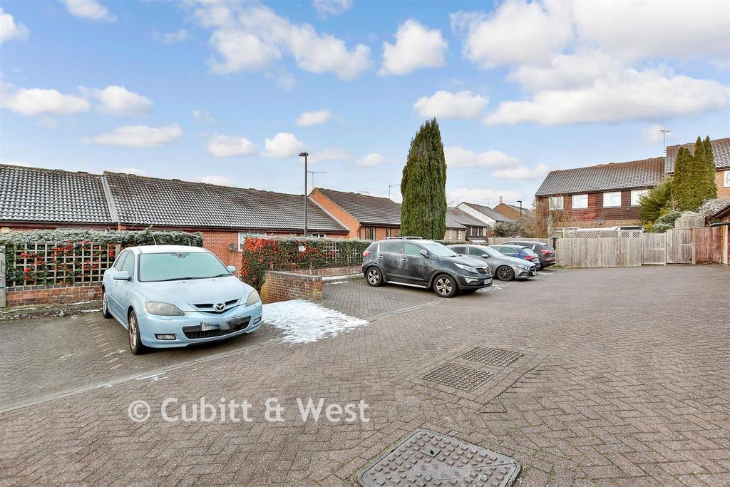 Driveway/Parking