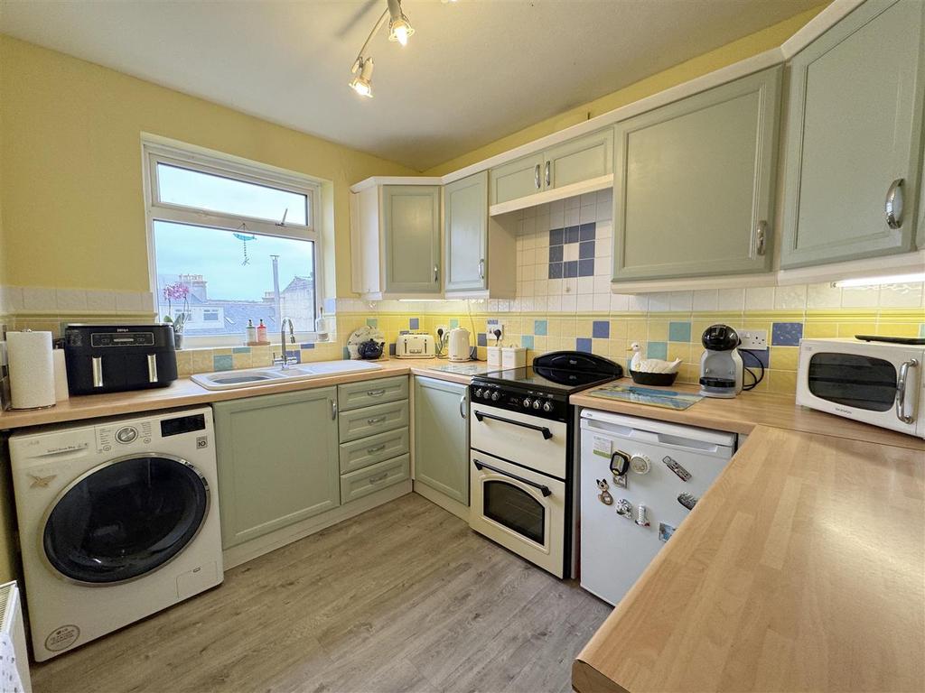 Kitchen (Upper Aaprtment)
