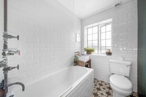 2 bedroom apartment for sale, Crown Point, Crystal Palace, London, SE19