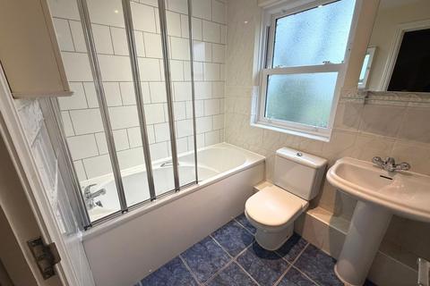 2 bedroom terraced house to rent, Falcon Close, Herne Bay, Kent, CT6