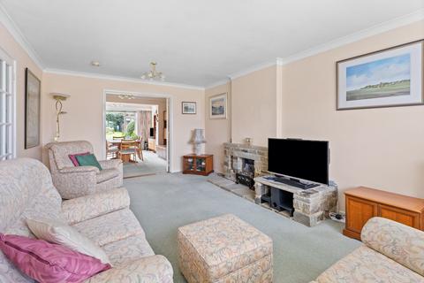 3 bedroom detached house for sale, Grattons Drive, Crawley RH10