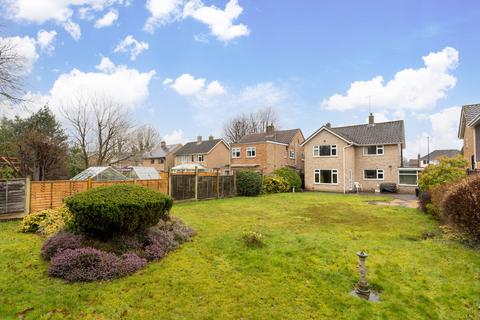 3 bedroom detached house for sale, Grattons Drive, Crawley RH10