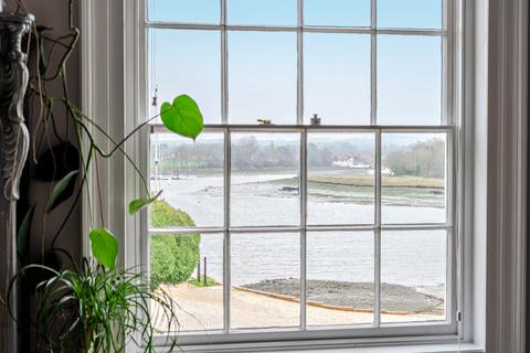 3 bedroom flat for sale, Lower Quay, Hampshire PO16