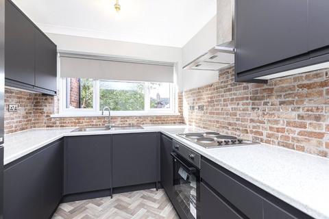 Terraced house to rent, Gordon Avenue, Hampshire SO14
