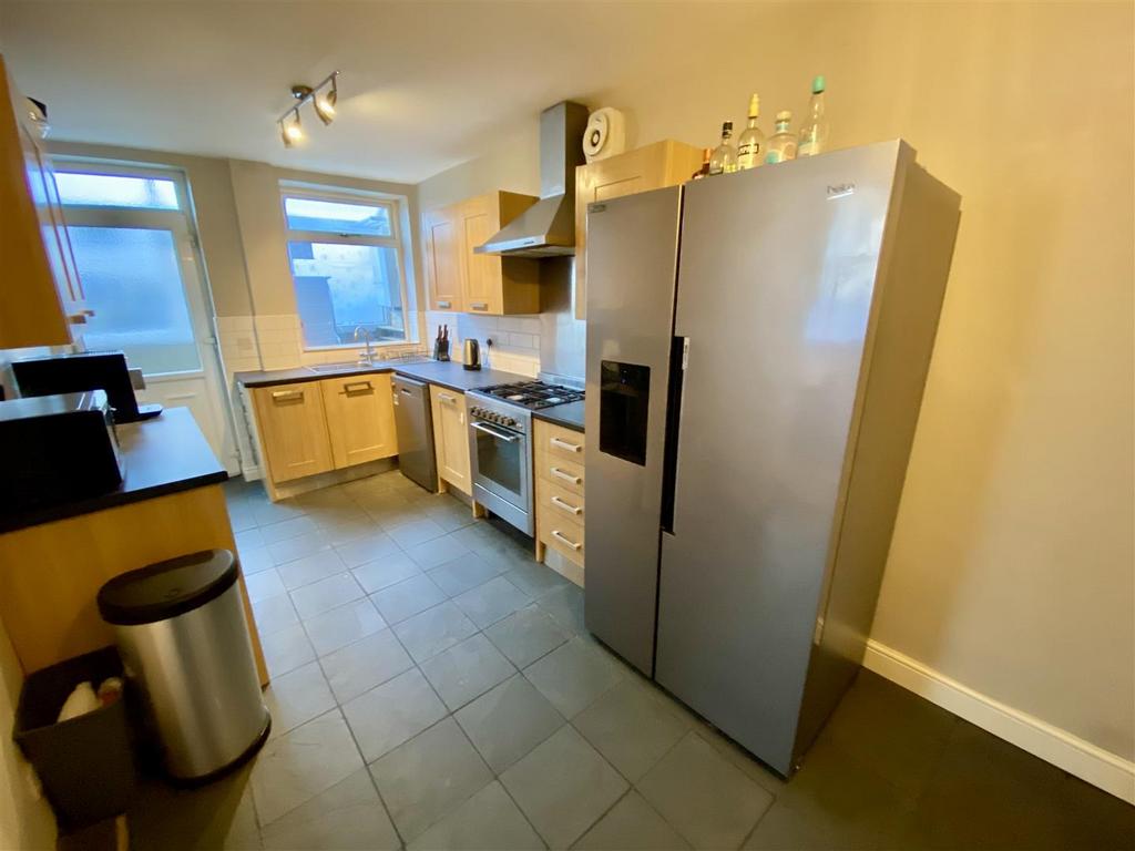 Bramleys Estate Agents - The Combs - Mirfield (18)