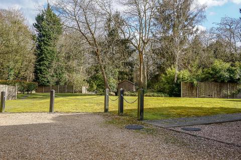 2 bedroom cottage to rent, Tower Cottages, Portsmouth Road, Esher