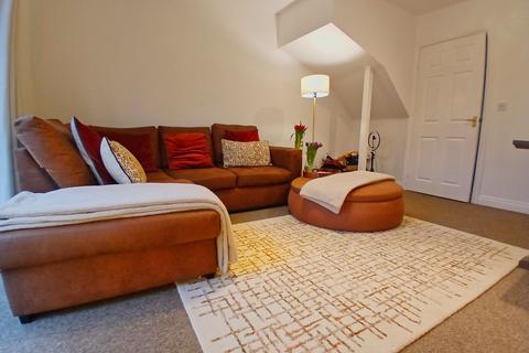2 bedroom terraced house for sale, Gravely Street, Rushden, NN10