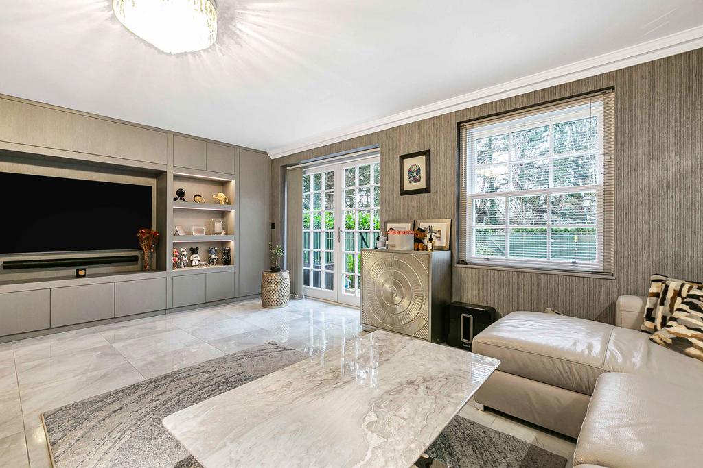 Reception/Kitchen