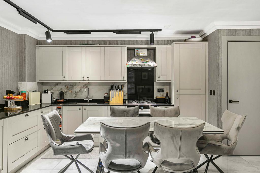 Reception/Kitchen