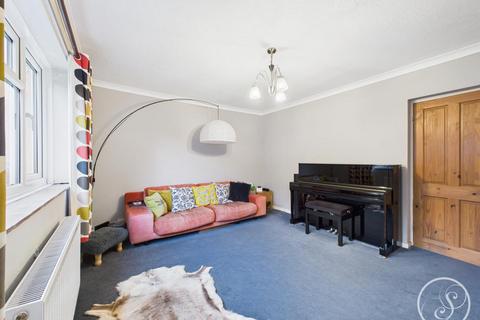 undefined, West Park Drive East, Leeds