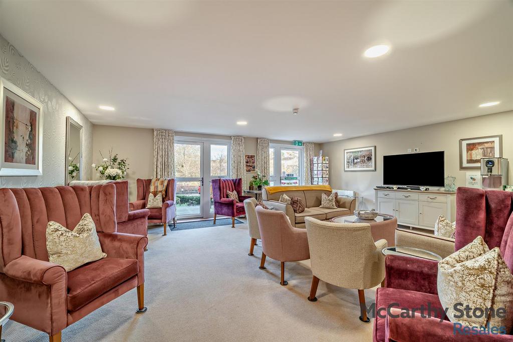 Homeowners Lounge
