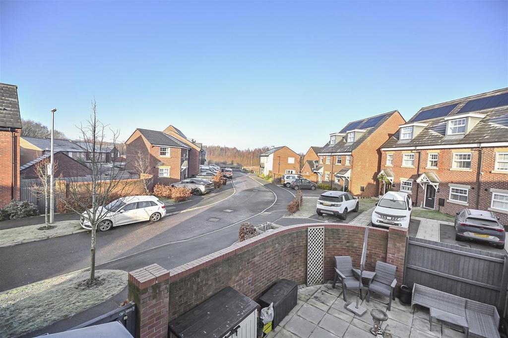 2 Briscoe Close View to Rear.jpg