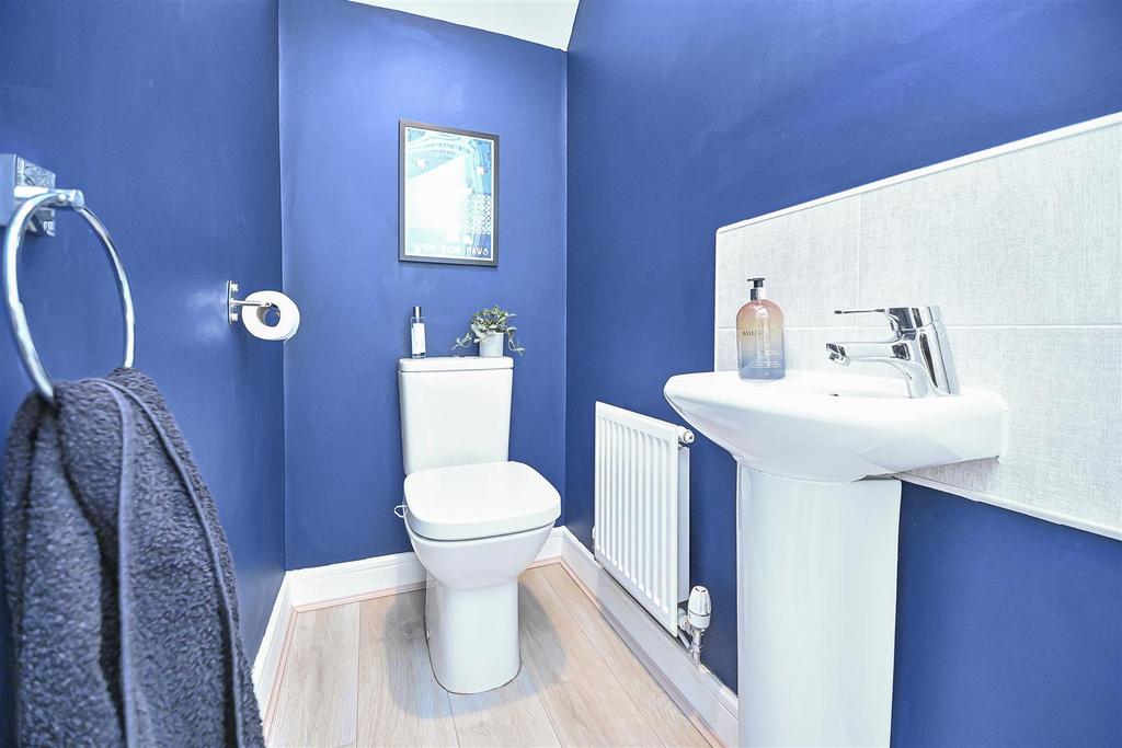 2 Briscoe Close WC.jpg