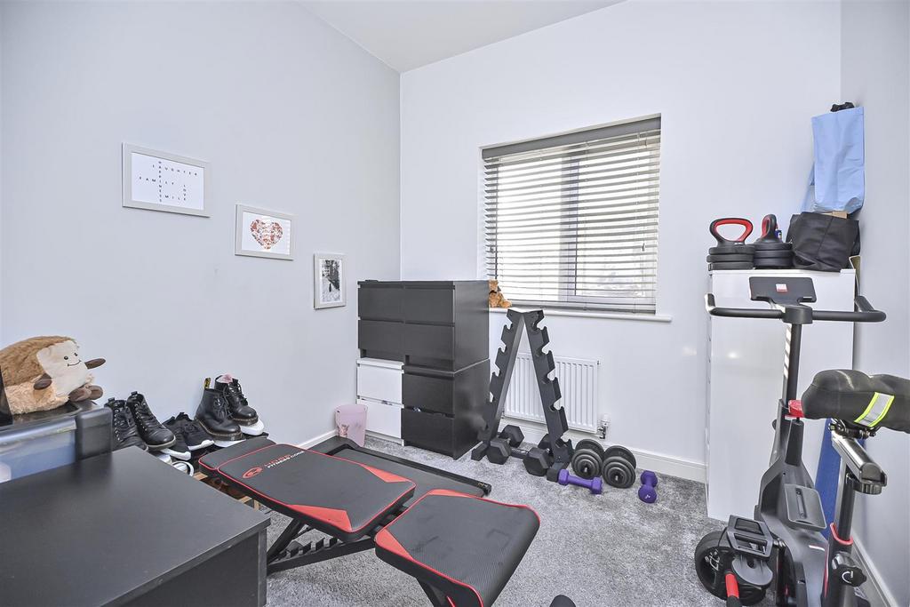 2 Briscoe Close Bedroom 2.jpg