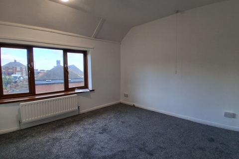 2 bedroom semi-detached house to rent, Peterlee SR8