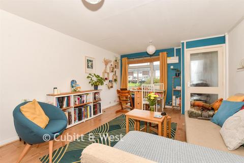2 bedroom terraced house for sale, Beech Road, Horsham RH12