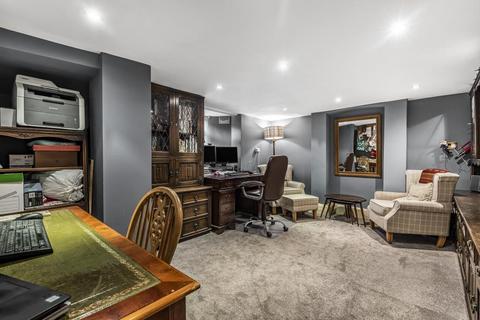 undefined, Aylesbury,  Buckinghamshire,  HP20