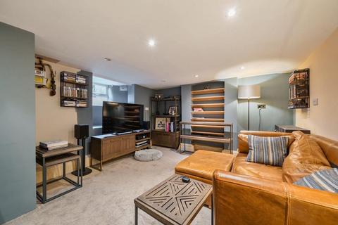 3 bedroom townhouse for sale, Aylesbury,  Buckinghamshire,  HP20