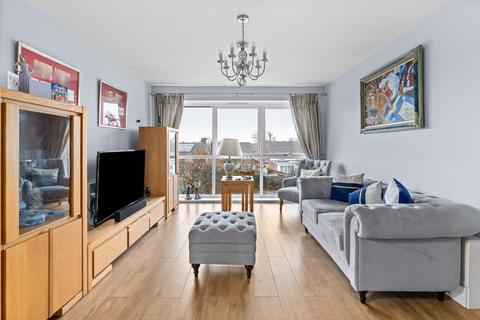2 bedroom flat for sale, Commonwealth Drive, Crawley RH10