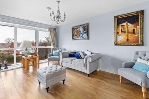 2 bedroom flat for sale, Commonwealth Drive, Crawley RH10