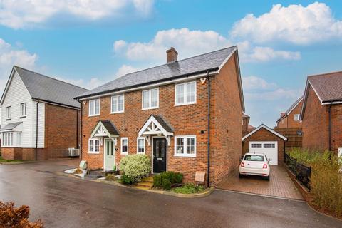 2 bedroom semi-detached house for sale, Welbanks Gardens, Crowborough