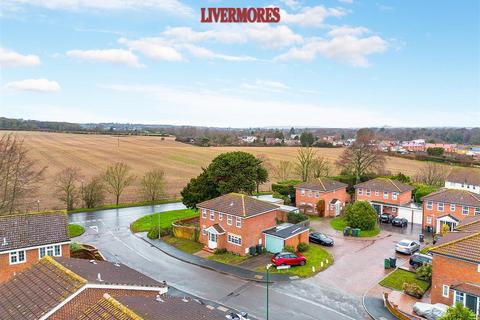 4 bedroom detached house for sale, Brewers Field, Dartford