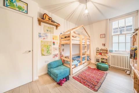 2 bedroom flat for sale, Anson Road, London N7