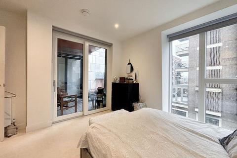 1 bedroom flat for sale, Flat 28 Boiler House, 2 Material Walk, Hayes, Middlesex, UB3 1DZ