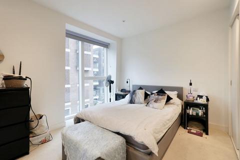 1 bedroom flat for sale, Flat 28 Boiler House, 2 Material Walk, Hayes, Middlesex, UB3 1DZ