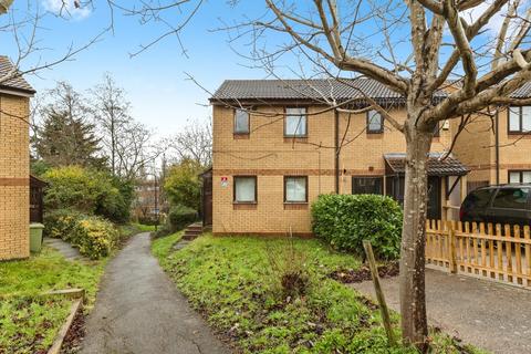 2 bedroom end of terrace house for sale, Ambridge Grove, Milton Keynes MK6