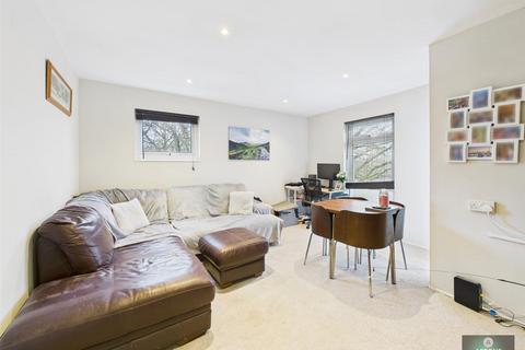 1 bedroom flat for sale, Fennel Crescent, Crawley RH11