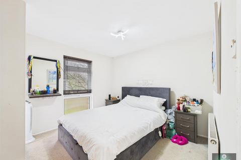 1 bedroom flat for sale, Fennel Crescent, Crawley RH11