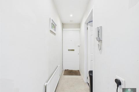 1 bedroom flat for sale, Fennel Crescent, Crawley RH11