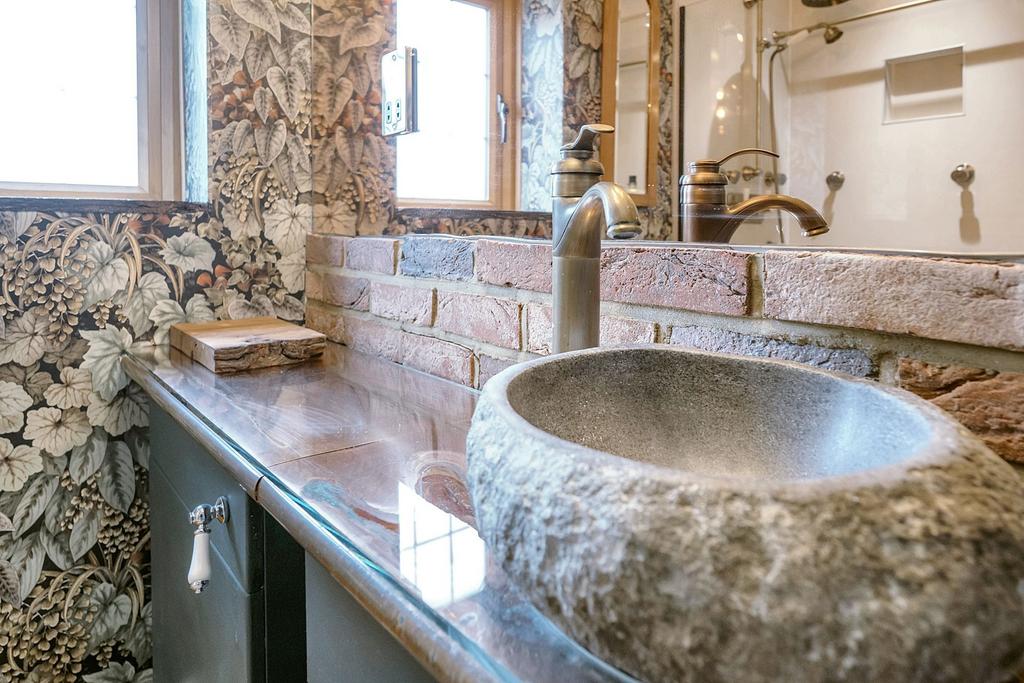 Family Shower Room