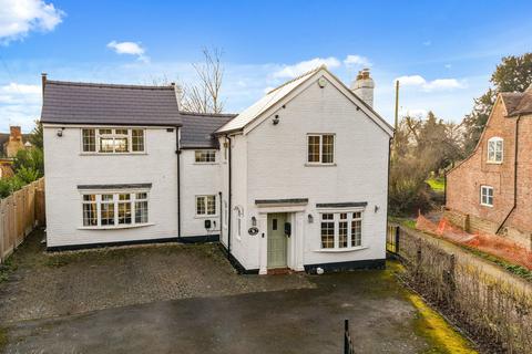 3 bedroom detached house for sale, Swan Lane, Cheltenham GL52